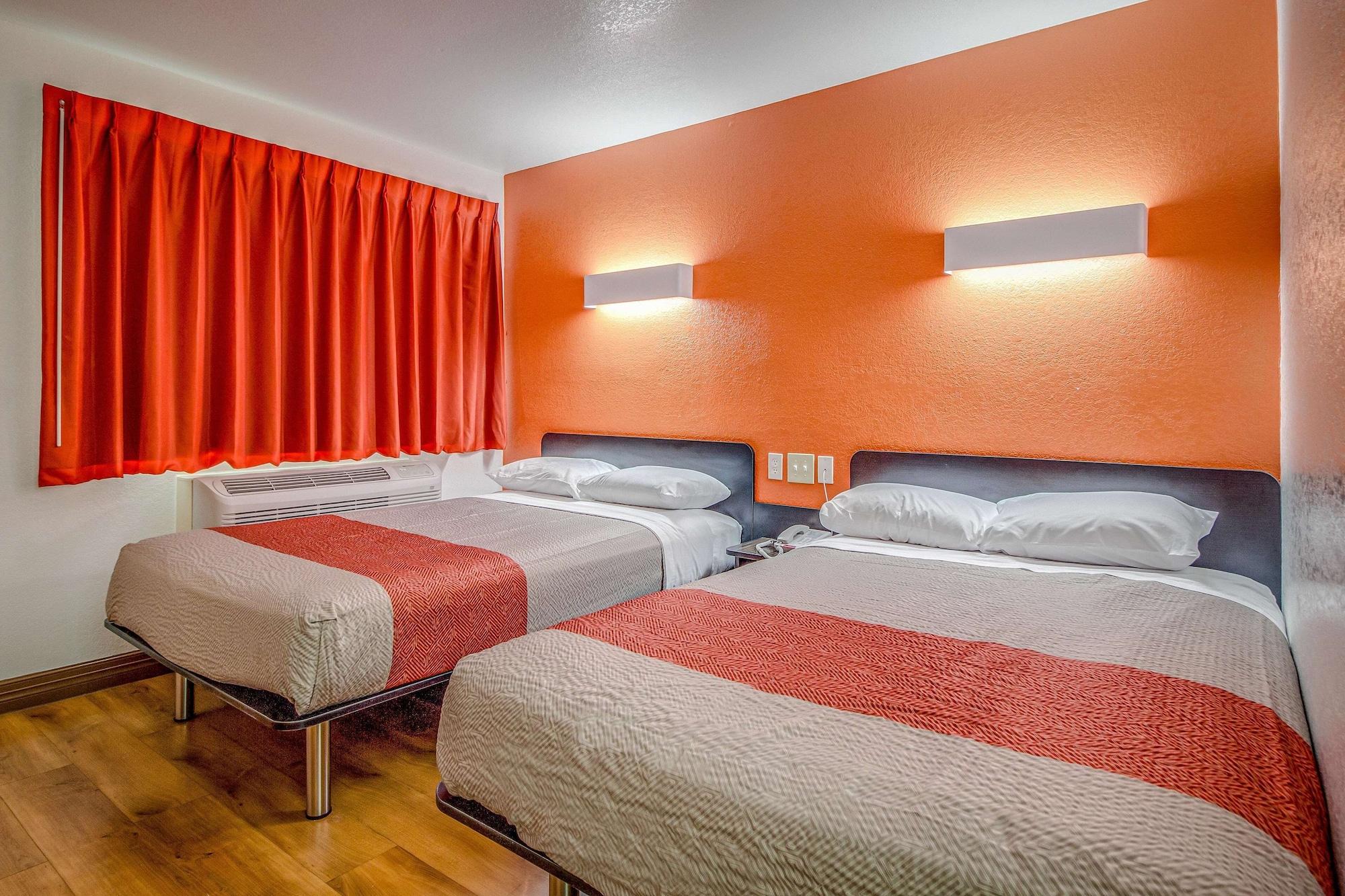 Motel 6-Conroe, TX Buitenkant foto