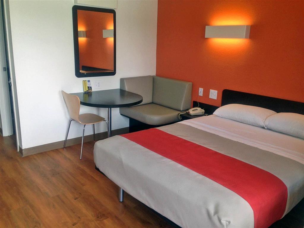 Motel 6-Conroe, TX Kamer foto